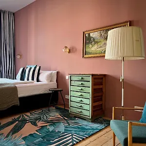 Apartment Brilliant, Berlin